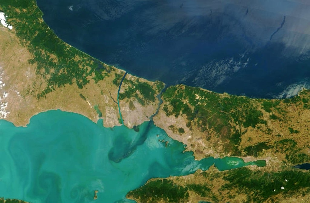 “KANAL İSTANBUL MONTRÖ BOĞAZLAR SÖZLEŞMESİ’Nİ DEĞİŞTİRMEZ”