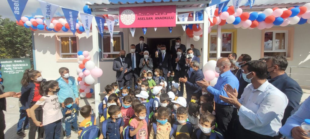 Depremde Okulları Hasar Gören Miniklerin Yardımına ASELSAN Koştu