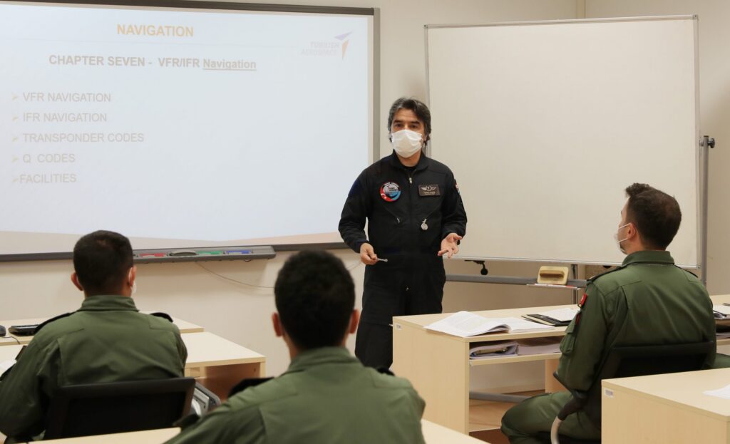 TUSAŞ Uçuş Akademisi’nden Pilotluk Eğitimi