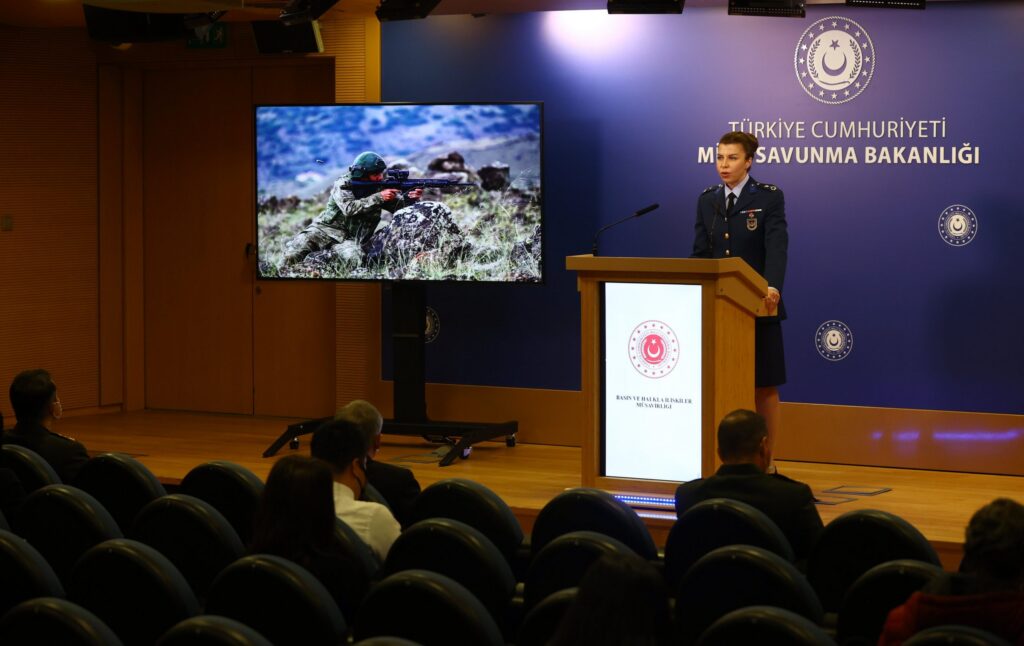 “PKK/YPG’li Teröristler Suriye’de Masum Sivilleri Hedef Alıyor”
