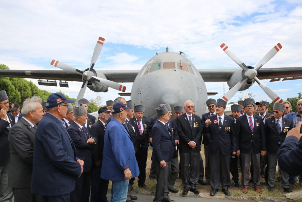 C-160, C-47 ve F-102’lerle Hasret Giderdiler