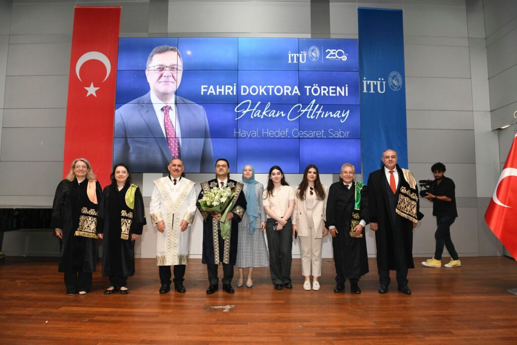İstanbul Teknik Üniversitesi Hakan Altınay’a Fahri Doktor Unvanı Verdi