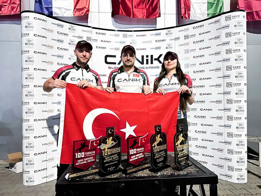 CANİK, Cumhuriyet’in 100’üncü Yılında Şampiyon