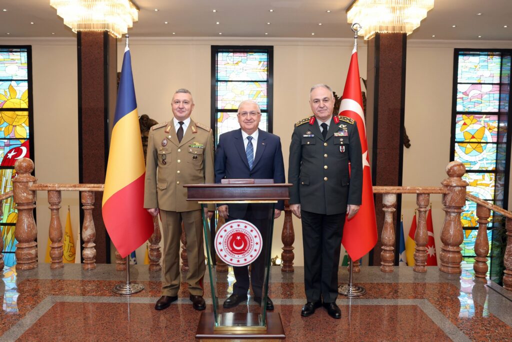 MSB Yaşar Güler, Romanya Genelkurmay Başkanını Kabul Etti