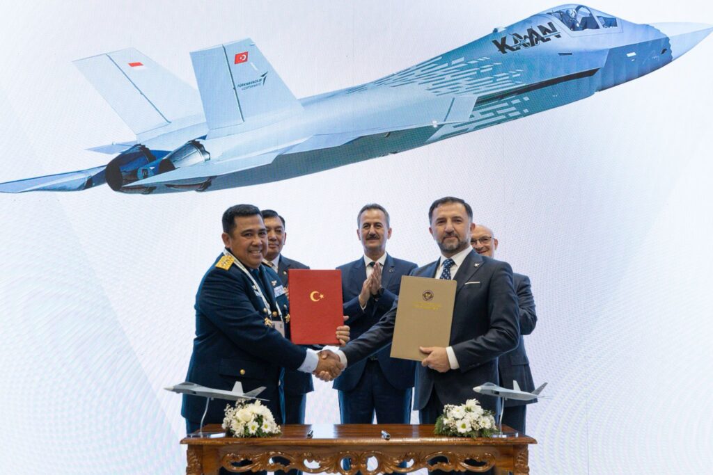 Türk Savunma Sanayiinin Güvenilirliğini Kanıtlayan En Büyük İhracat Sözleşmesinde İmzalar IDEF 2025 Fuarı’nda Atıldı
