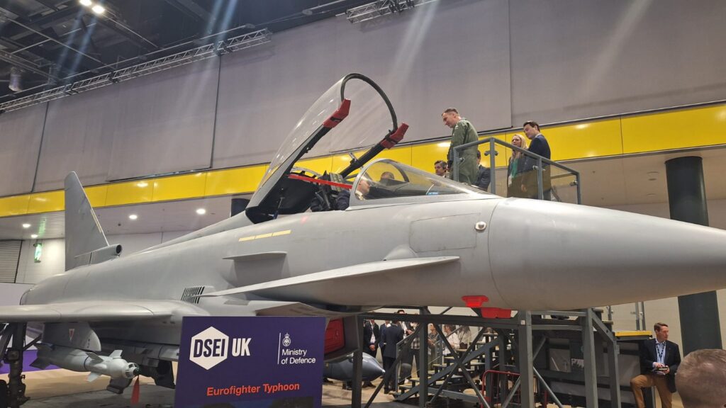 Millî Savunma Bakan Yardımcısı Kavaklıoğlu Londra’da İngiliz Bakan Pollard ile Eurofighter’ı da Konuştu