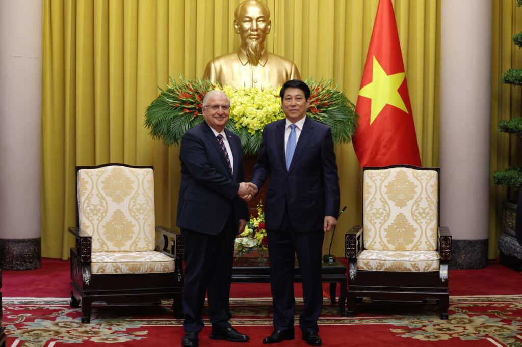 Millî Savunma Bakanı Yaşar Güler Vietnam Cumhurbaşkanı Tarafından Kabul Edildi