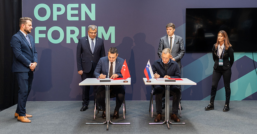 Araçlarıyla 5 Kıtada Var Olan OTOKAR Şimdi de Cobra II Simülatörüyle Afrika’da