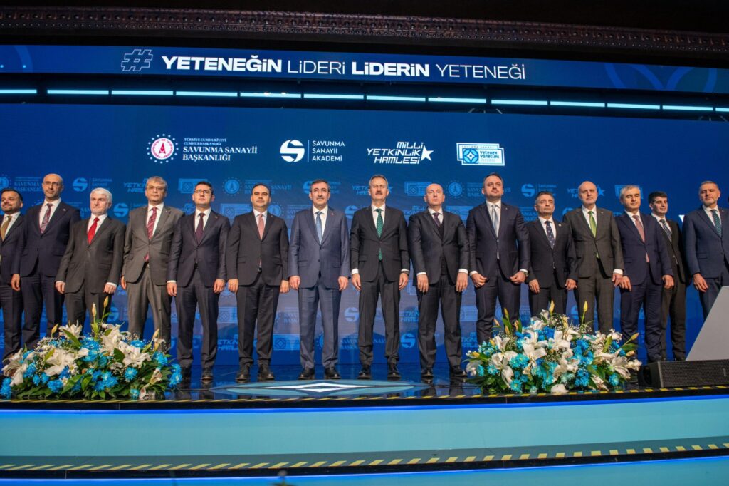 “Bir Ülkenin Asıl Gücü, Sahip Olduğu İnsan Kaynağının Niteliğinde, Vizyonunun Derinliğinde ve Kurumsal Aklının Sürdürülebilirliğindedir”