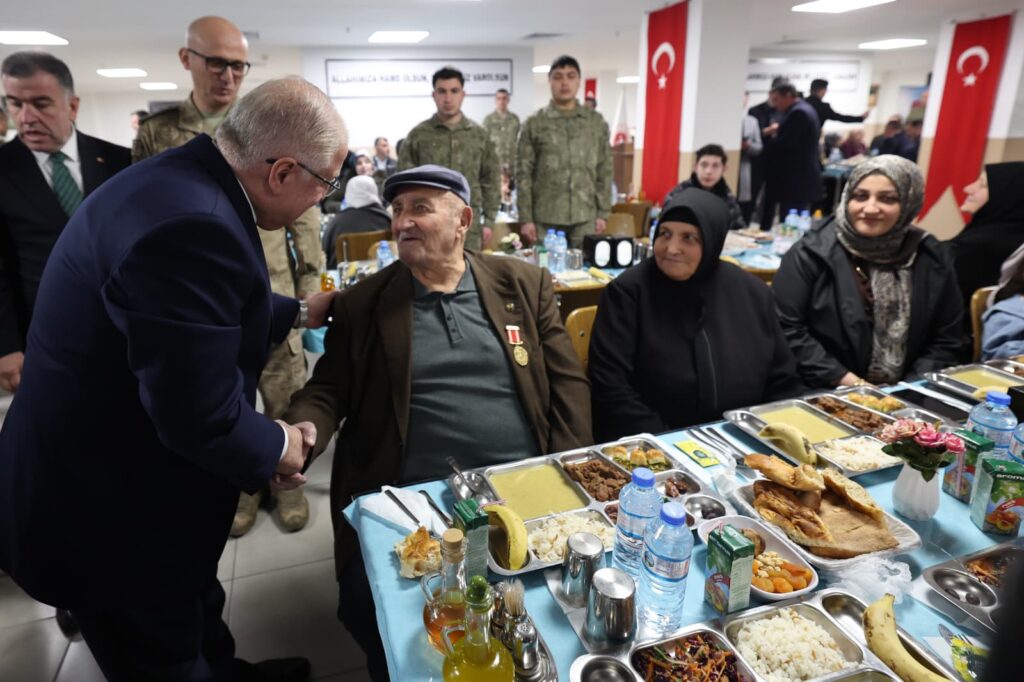 Terörsüz Türkiye Sürecinin Kalıcı Başarıya Ulaşması Terör Örgütünün Tüm Uzantılarıyla Birlikte Taahhütlere Eksiksiz Uymasına Bağlıdır!