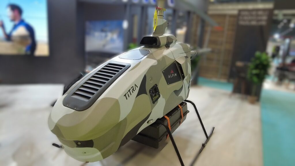 İnsansız Helikopter Alpin, Mini Silahlı İnsansız Helikopter Deli, Kamikaze İHA Dumrul ve Kamikaze FPV Dron Merküt Riyad’ta!