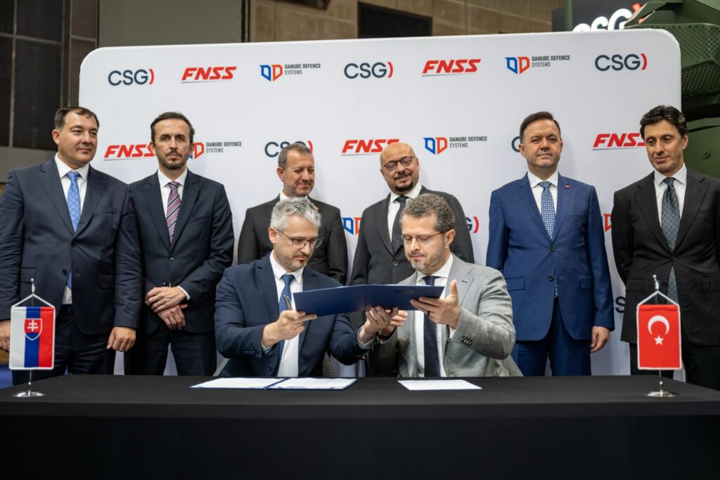 Avrupa’da Üretim Yapacak Türk Şirketler Arasına FNSS de Katılıyor. FNSS ve CSG Defence, “Danube Defence Systems”ı Kurduğunu Duyurdu