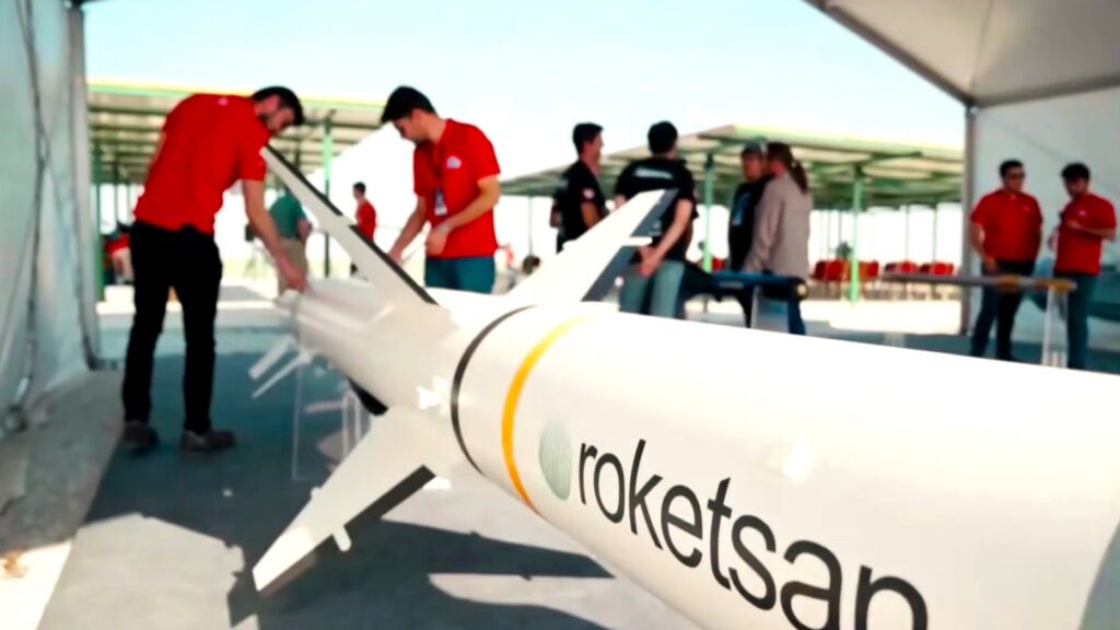 ROKETSAN’ın Uluslararası Nitelik Kazanan Roket Yarışması Başladı. Kendi Roketlerini Tasarlayan Gençler Hayallerinin Gerçeğe Dönüşmesi İçin Ateşliyor!